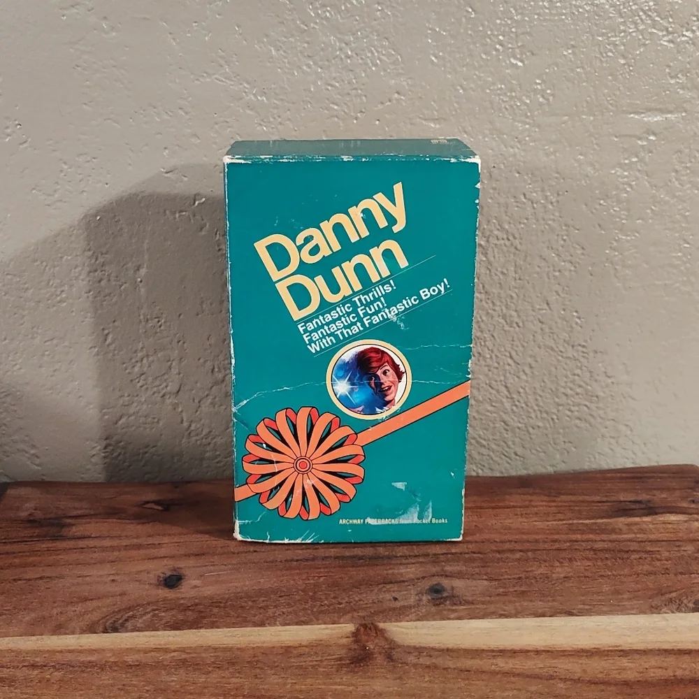 Danny Dunn #6-10 Fantastic Thrills & Fun Science Fiction Book Box Set - Picture 4 of 8